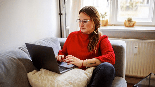 Online vs. In-Person Personal Loans: Which is Better?